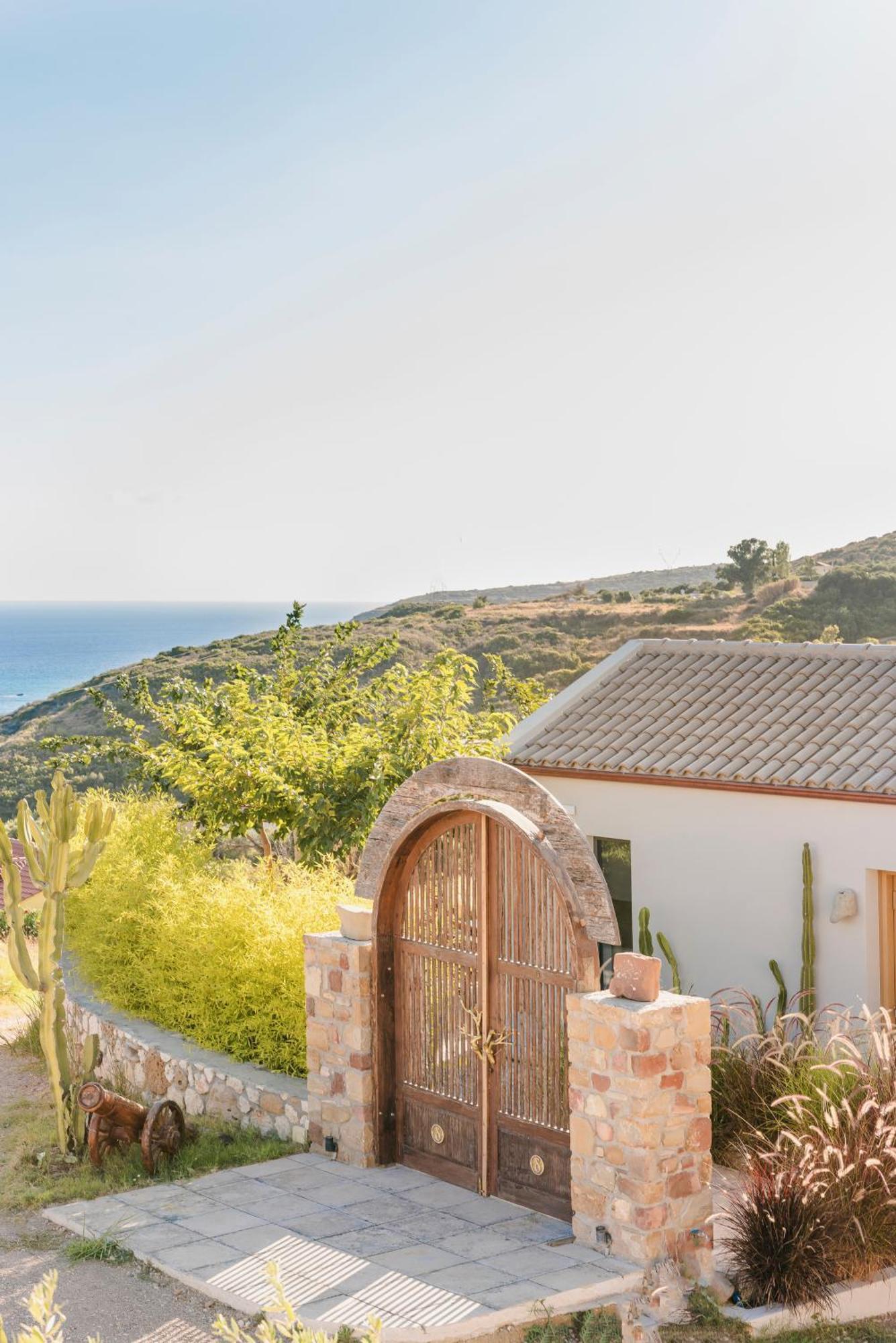 Spathes Suites Kefalonia - Luxury Suites Ratzaklíon Dış mekan fotoğraf
